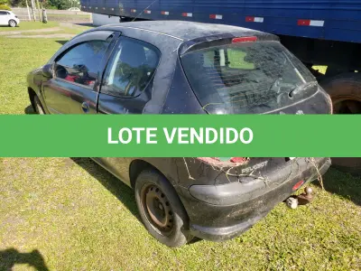LOTE 001 - UM VEÍCULO PEUGEOT/206 1.4 PRESENCE, COR PRETA, ANO/MODELO 2005, PLACAS IMJ-2937