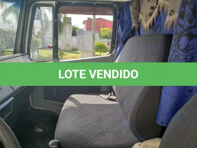 LOTE 001 - UM CAMINHÃO MERCEDES BENZ/L 1218, ano 1994, RENAVAM 621163775, COM BAÚ, PLACAS BUT-8142
