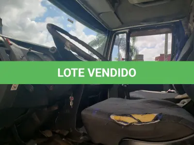 LOTE 001 - UM CAMINHÃO MERCEDES BENZ/L 1218, ano 1994, RENAVAM 621163775, COM BAÚ, PLACAS BUT-8142