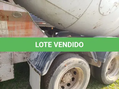 LOTE 001 - UM CAMINHÃO VW/26.280 CRM 6X4, PLACAS IVY-0096, ANO 2014, BRANCO, DIESEL