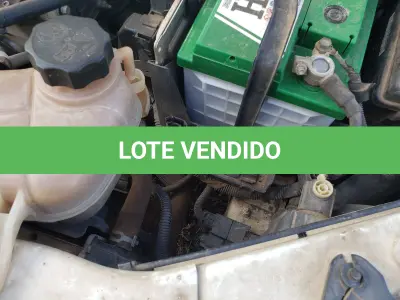 LOTE 006 - VEÍCULO CHEVROLET/ONIX, 1.0 MT IS, PLACAS IXF-8997, ANO/MODELO 2016