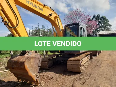 LOTE 003 - ESCAVADEIRA HYUNDAI, 140 LC7, DIESEL, ANO/MODELO 2011, 5.827 H