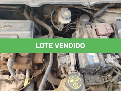 LOTE 006 - VEÍCULO CHEVROLET/ONIX, 1.0 MT IS, PLACAS IXF-8997, ANO/MODELO 2016