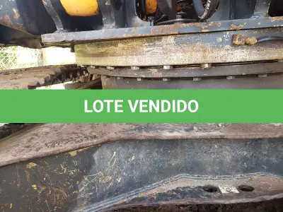 LOTE 003 - ESCAVADEIRA HYUNDAI, 140 LC7, DIESEL, ANO/MODELO 2011, 5.827 H