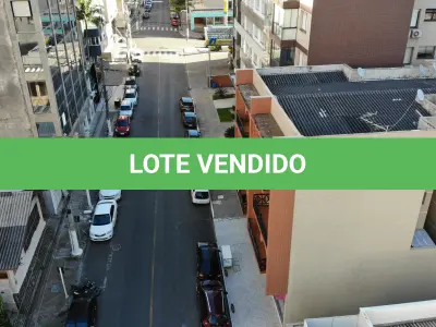 LOTE 001 - Apto 204 no Edifício Saveiro, no centro de Torres/RS