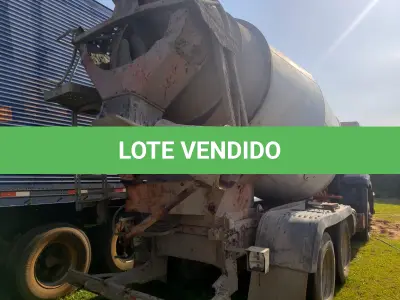 LOTE 002 - UM CAMINHÃO VW/26.280 CRM 6X4, PLACAS IVY-0076, ANO 2014, BRANCO, DIESEL