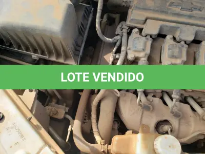 LOTE 006 - VEÍCULO CHEVROLET/ONIX, 1.0 MT IS, PLACAS IXF-8997, ANO/MODELO 2016