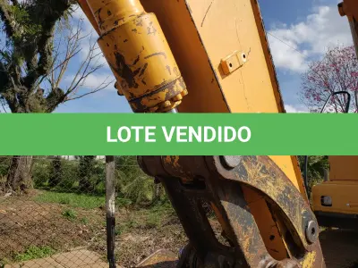 LOTE 003 - ESCAVADEIRA HYUNDAI, 140 LC7, DIESEL, ANO/MODELO 2011, 5.827 H