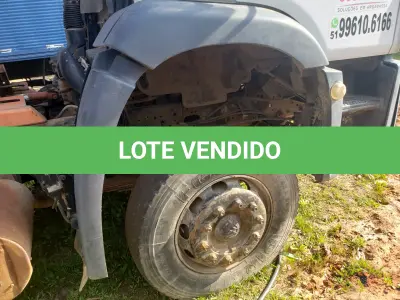 LOTE 002 - UM CAMINHÃO VW/26.280 CRM 6X4, PLACAS IVY-0076, ANO 2014, BRANCO, DIESEL
