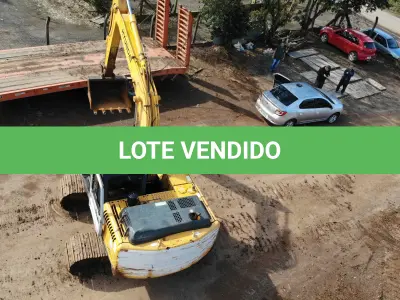 LOTE 003 - ESCAVADEIRA HYUNDAI, 140 LC7, DIESEL, ANO/MODELO 2011, 5.827 H