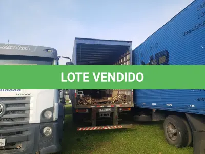 LOTE 003 - UM SEMI-REBOQUE, MARCA SR/RANDON SP SRFG CG, ANO 2011, COR AZUL, EIXOS FIXOS PARA REBOQUE E SEMI-REBOQUE (03), RENAVAM 338310126, COM BAÚ, PLACAS ISD-0413