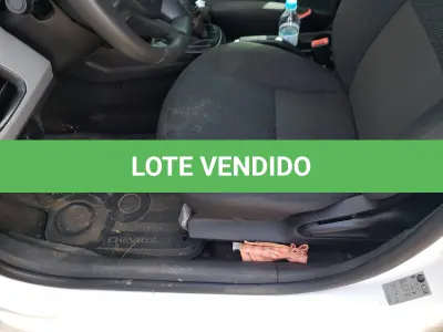 LOTE 005 - VEÍCULO CHEVROLET/ONIX, JOYE, PLACAS IXT-0096, ANO/MODELO 2017