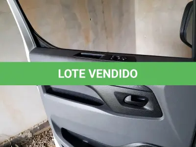 LOTE 001 - MICROONIBUS PEUGEOT, Expert Eurolaf, diesel, placas IZZ-6B74, ano 2019 e modelo 2020