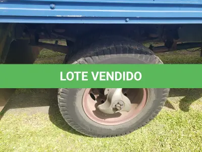 LOTE 001 - UM CAMINHÃO MERCEDES BENZ/L 1218, ano 1994, RENAVAM 621163775, COM BAÚ, PLACAS BUT-8142