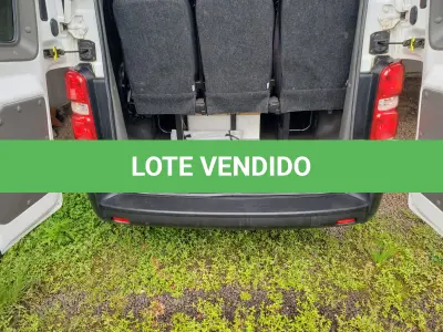 LOTE 001 - MICROONIBUS PEUGEOT, Expert Eurolaf, diesel, placas IZZ-6B74, ano 2019 e modelo 2020