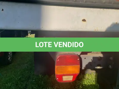 LOTE 002 - UM CAMINHÃO FORD/CARGO 2428E, PLACAS IOZ-7081, ANO 2008, MODELO 2009, CMT, 35,00 TONELADAS, COM CARROCERIA 9M