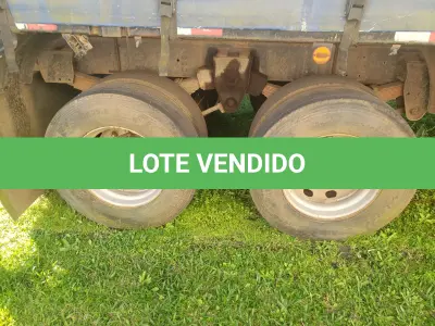 LOTE 002 - UM CAMINHÃO FORD/CARGO 2428E, PLACAS IOZ-7081, ANO 2008, MODELO 2009, CMT, 35,00 TONELADAS, COM CARROCERIA 9M