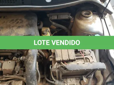 LOTE 003 - UM AUTOMÓVEL GOL 1.0 WOLKSWAGEM, ano/modelo 2009/2010