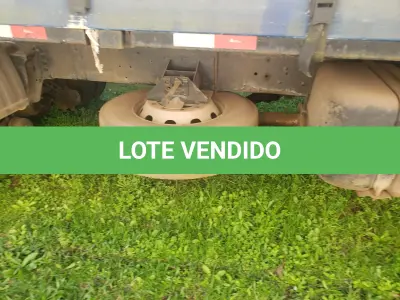 LOTE 002 - UM CAMINHÃO FORD/CARGO 2428E, PLACAS IOZ-7081, ANO 2008, MODELO 2009, CMT, 35,00 TONELADAS, COM CARROCERIA 9M
