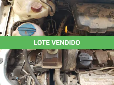 LOTE 003 - UM AUTOMÓVEL GOL 1.0 WOLKSWAGEM, ano/modelo 2009/2010