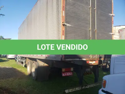 LOTE 003 - UM CAMINHÃO MERCEDES BENZ/L 1418R, PLACAS AJI-8263, ANO/MODELO 2000, COR AZUL