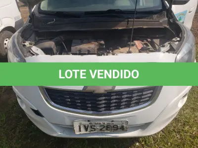LOTE 002 - UM VEÍCULO GM/SPIN 1.8 LTZ, PLACA IVS-2894, ANO 2014, MODELO 2015, COM APROX 415.000 KM