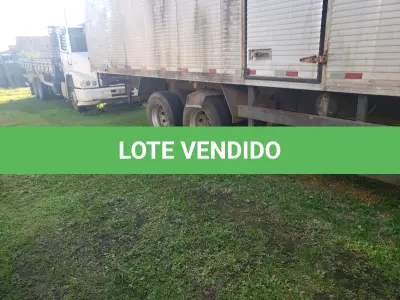 LOTE 003 - UM CAMINHÃO MERCEDES BENZ/L 1418R, PLACAS AJI-8263, ANO/MODELO 2000, COR AZUL