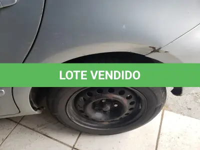 LOTE 003 - UM AUTOMÓVEL GOL 1.0 WOLKSWAGEM, ano/modelo 2009/2010