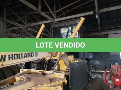 LOTE 006 - MOTONIVELADORA NEW HOLLAND, RG140B, diesel, ano e modelo 2009