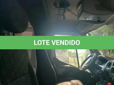 LOTE 005 - AMBULÂNCIA RENAULT/CHAPECO MASTERAMB, PLACA IWI-7946, ANO 2014, MODELO 2015