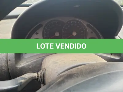 LOTE 001 - UM VEÍCULO GM/CORSA SEDAN PREMIUM, FLEX, PLACAS ISD-4965, ANO 2011, MODELO 2012