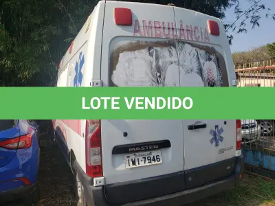 LOTE 005 - AMBULÂNCIA RENAULT/CHAPECO MASTERAMB, PLACA IWI-7946, ANO 2014, MODELO 2015