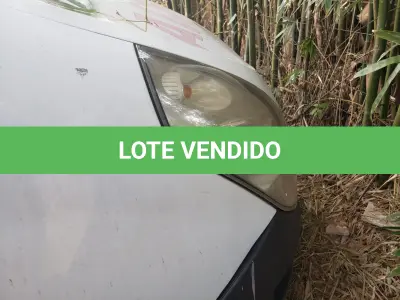 LOTE 005 - AMBULÂNCIA RENAULT/CHAPECO MASTERAMB, PLACA IWI-7946, ANO 2014, MODELO 2015