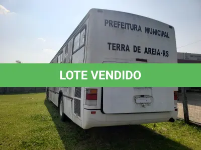 LOTE 004 - UM MOTOR-CASA/ÔNIBUS, PLACA IIR-1021, ANO/MODELO 1998