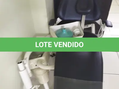 LOTE 019 - DUAS CADEIRAS ODONTOLÓGICAS