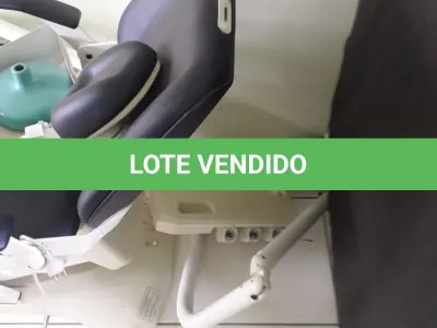 LOTE 019 - DUAS CADEIRAS ODONTOLÓGICAS