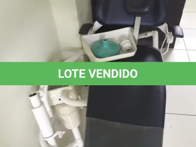 LOTE 019 - DUAS CADEIRAS ODONTOLÓGICAS