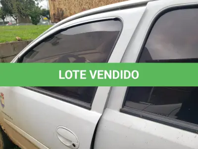 LOTE 001 - UM VEÍCULO GM/CORSA SEDAN PREMIUM, FLEX, PLACAS ISD-4965, ANO 2011, MODELO 2012