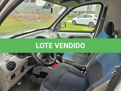 LOTE 001 - Um veículo caminhonete RENAULT KGOO EXPRESS16 (Importado) , cor branca, a álcool/gasolina, ano de fabricação e modelo2013/2014, placa MKT0115