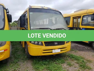 LOTE 012 - UM ÔNIBUS MARCOPOLO/VOLARE V8L ESC, DIESEL, PLACAS IPJ-2131, ANO 2008, MODELO 2009