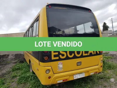 LOTE 011 - UM ÔNIBUS MARCOPOLO/VOLARE V8L ESC, DIESEL, PLACAS IPJ-2148, ANO 2008, MODELO 2009