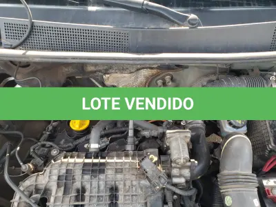 LOTE 006 - UM VEÍCULO RENAULT LOGAN LIFE 10MT, PLACA DRB-2J98, ANO 2019, MODELO 2020, COM APROX 140.000 KM