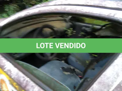 LOTE 042 - GM/CORSA SEDAN