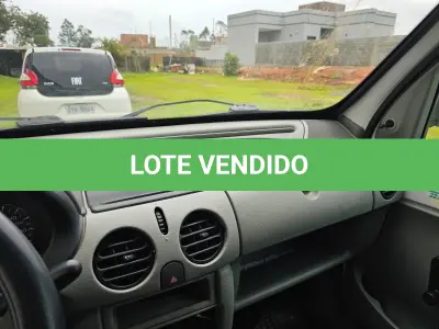 LOTE 001 - Um veículo caminhonete RENAULT KGOO EXPRESS16 (Importado) , cor branca, a álcool/gasolina, ano de fabricação e modelo2013/2014, placa MKT0115