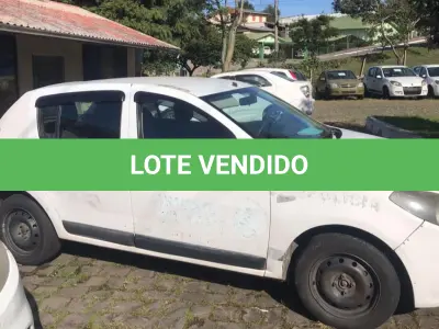 LOTE 018 - RENAULT/SAN DERO EXP 16HP