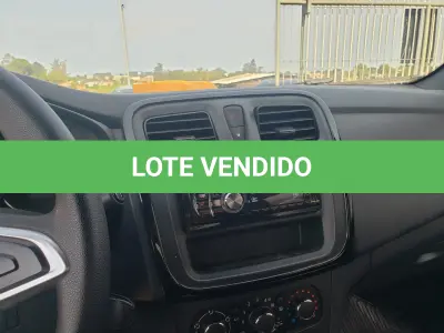 LOTE 006 - UM VEÍCULO RENAULT LOGAN LIFE 10MT, PLACA DRB-2J98, ANO 2019, MODELO 2020, COM APROX 140.000 KM