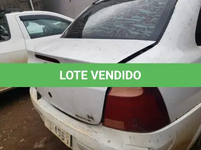 LOTE 001 - UM VEÍCULO GM/CORSA SEDAN PREMIUM, FLEX, PLACAS ISD-4965, ANO 2011, MODELO 2012