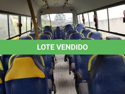LOTE 012 - UM ÔNIBUS MARCOPOLO/VOLARE V8L ESC, DIESEL, PLACAS IPJ-2131, ANO 2008, MODELO 2009