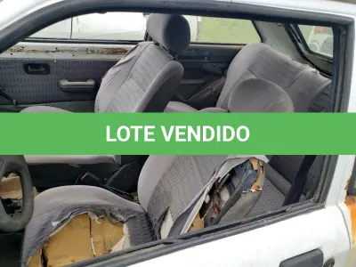 LOTE 015 - UM VEÍCULO FIAT/UNO MILLE WAY ECON, PLACAS IPV-6224, ANO 2009, MODELO 2010