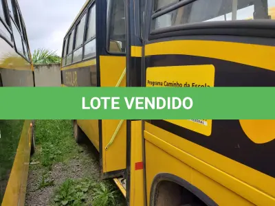 LOTE 012 - UM ÔNIBUS MARCOPOLO/VOLARE V8L ESC, DIESEL, PLACAS IPJ-2131, ANO 2008, MODELO 2009